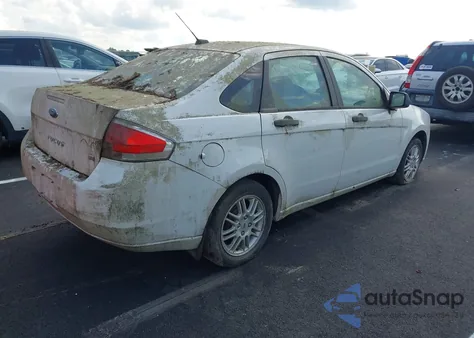 2011 Ford Focus Se z USA, uszkodzony, nr VIN 1FAHP3FN6BW120233